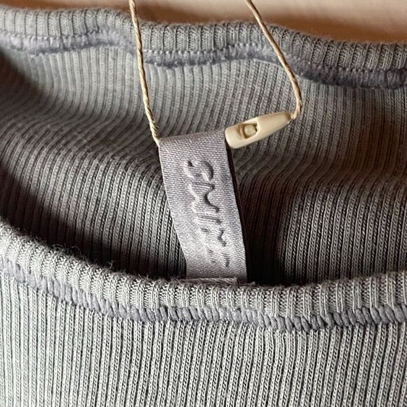 NWTs SKIMS Outdoor Essentials Ribbed Stretch Cotton Bodysuit in Pacific - Picture 10 of 11